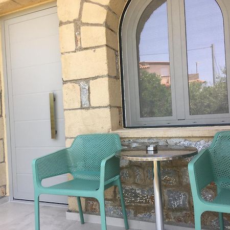Το Πετρινο / The Petrino Apartments Stoúpa Exterior foto