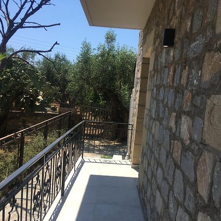 Το Πετρινο / The Petrino Apartments Stoúpa Exterior foto